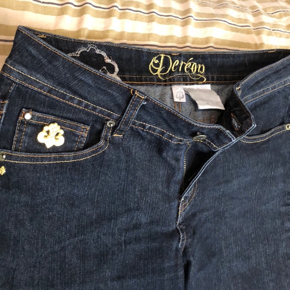 Dereon Jeans - Picture 6 of 8